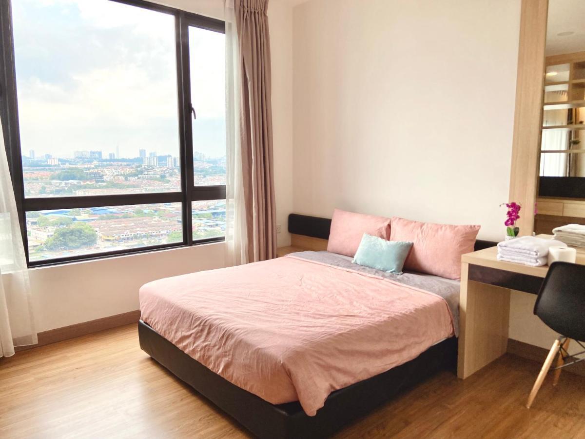 Dream Suite 2 - Landmark Residence 1, High Floor, Nice View, Wi-Fi & Tv Box Kajang Ngoại thất bức ảnh